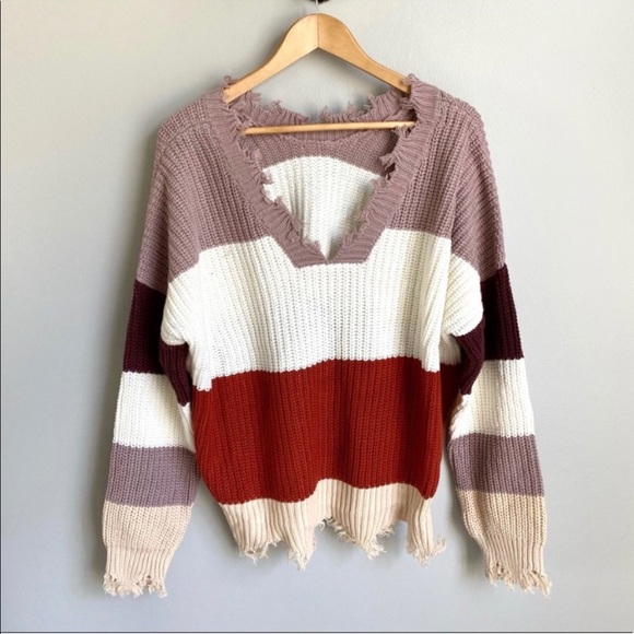 Boho Vintage Frayed Hem Off-Shoulder Sweater - Picture 8 of 14